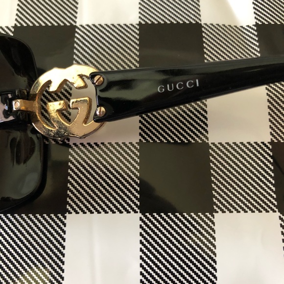 GUCCI Sunglasses 3034 in Black - Picture 6 of 6